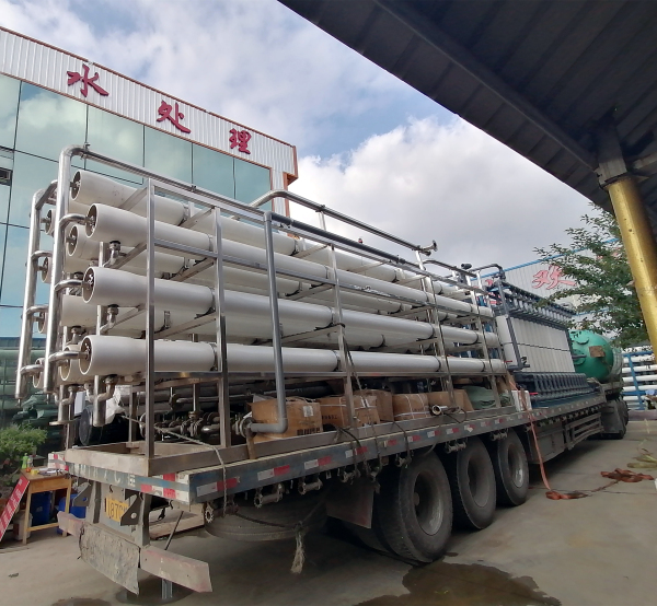 二手反滲透設(shè)備、超濾設(shè)備裝車(chē)